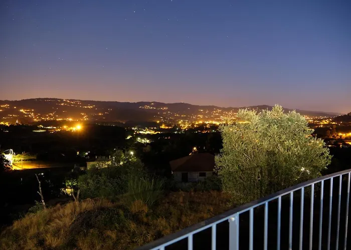 Cantinho D'alcacer Feriehus *